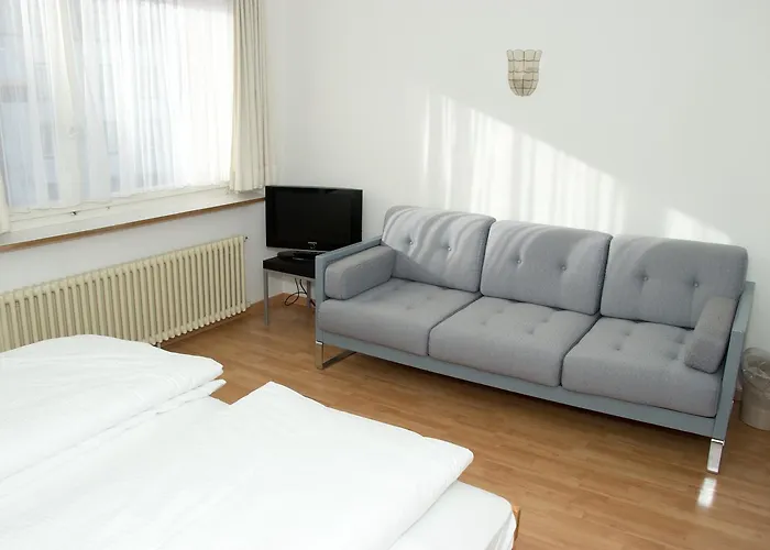 Chamanna Szálloda 2*