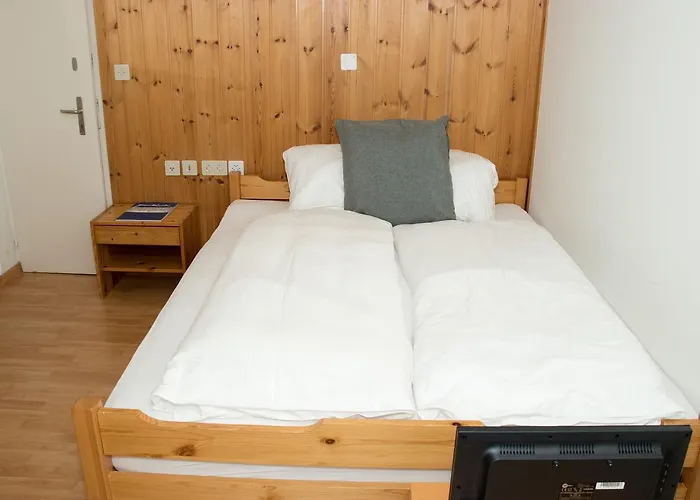 Chamanna Szálloda 2*