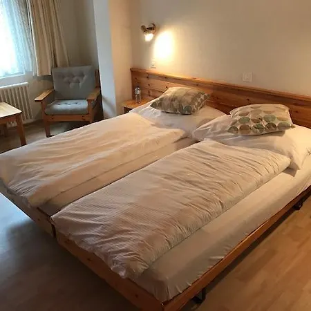 Hotel Chamanna 2*